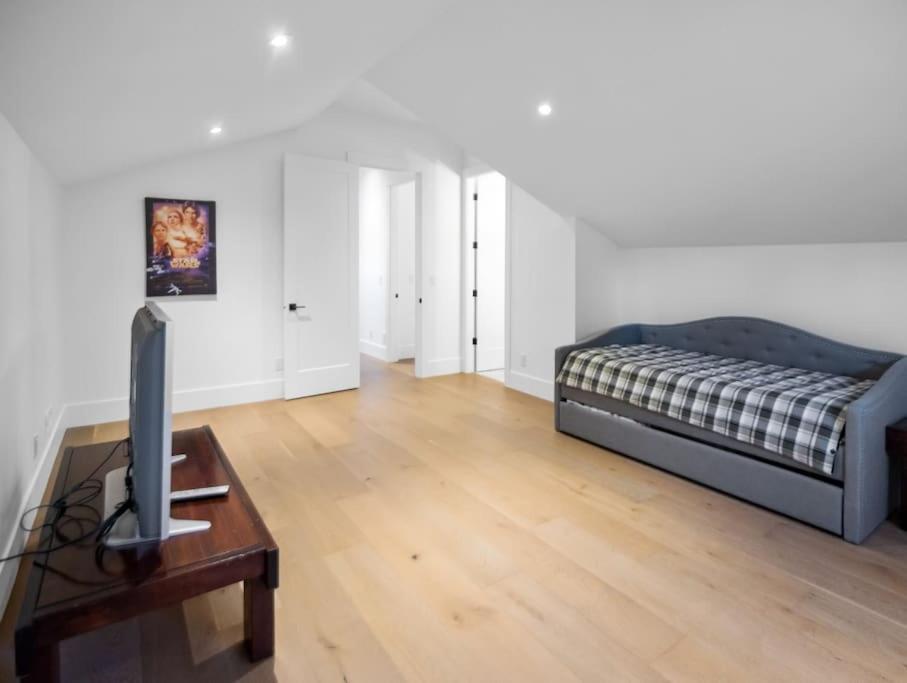 兰里区The Fernridge Estate: 5Bd Family Retreat!别墅 外观 照片