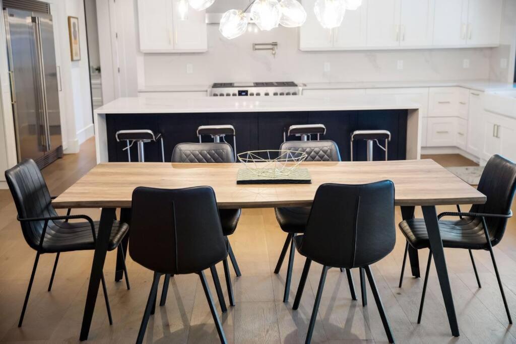 兰里区The Fernridge Estate: 5Bd Family Retreat!别墅 外观 照片